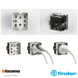 Priză multi-standard 1 Schuko sau 2 Bipasso Compatibilă cu Bticino Matix Magic 250 V Ivory 4B.A.H21 Finder Priză multi-standard 1 Schuko sau 2 Bipasso Compatibilă cu Bticino Matix Magic 250 V Ivory 4B.A.H21 Finder