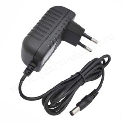 Alimentator AC/DC 100-240V la 9V 3A cu conector 5.5 x 2.5 mm Alimentator AC/DC 100-240V la 9V 3A cu conector 5.5 x 2.5 mm