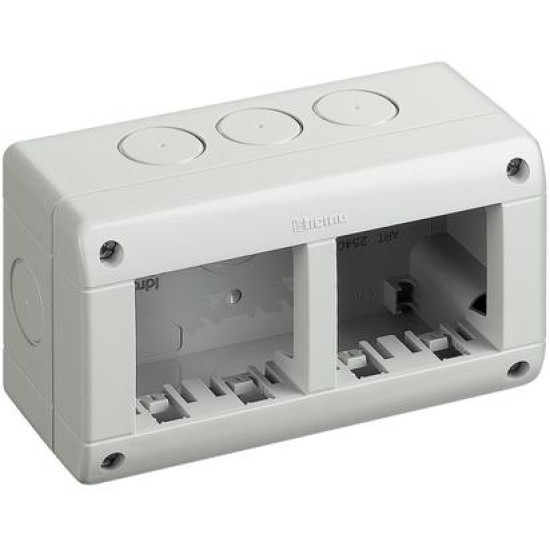DOZA APARAT PT 4 MODULE IP40 BTICINO MATIX 25404 DOZA APARAT PT 4 MODULE IP40 BTICINO MATIX 25404